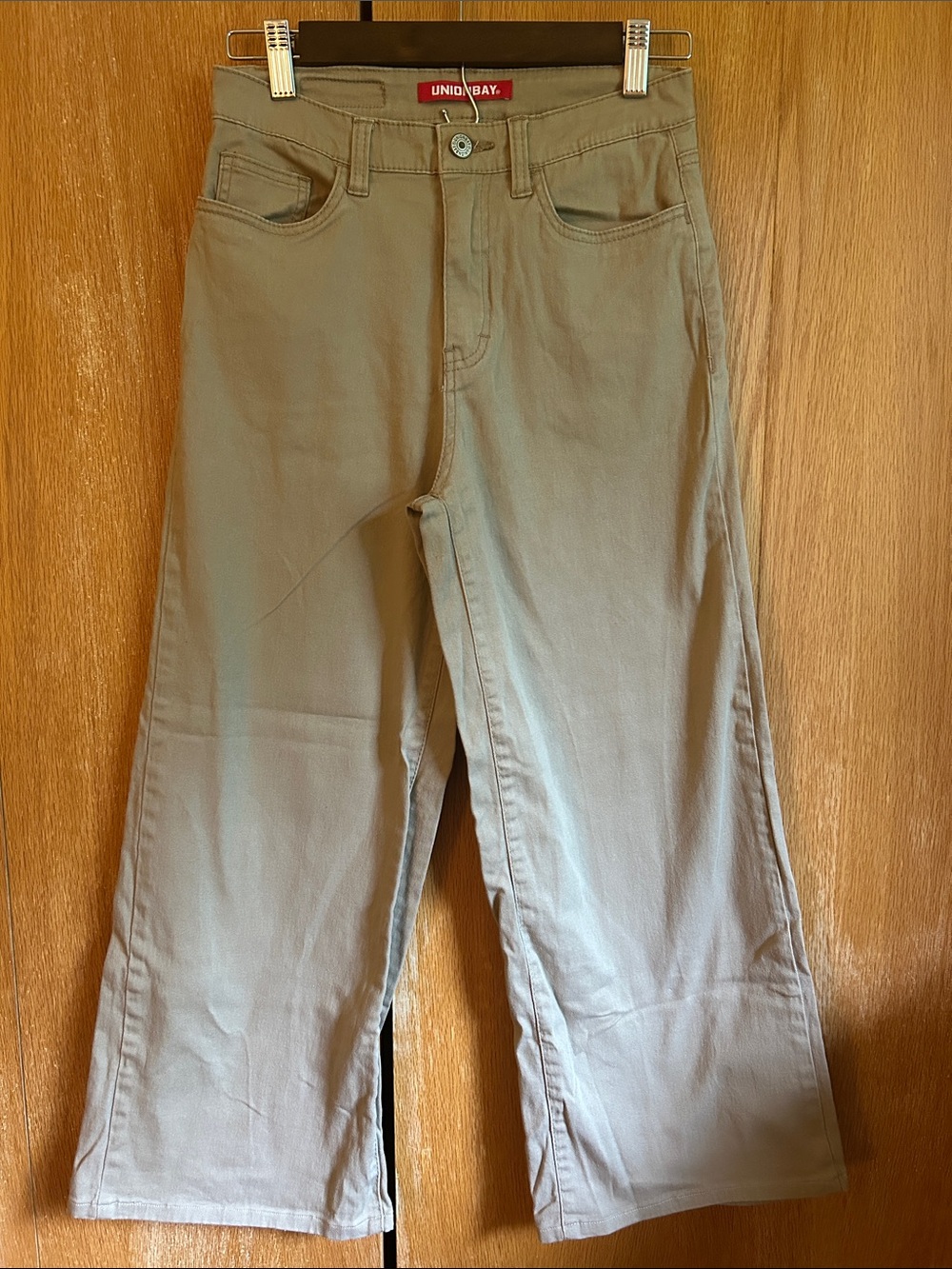 🦋 UNIONBAY High Waisted Wide Leg Crop Khaki’s